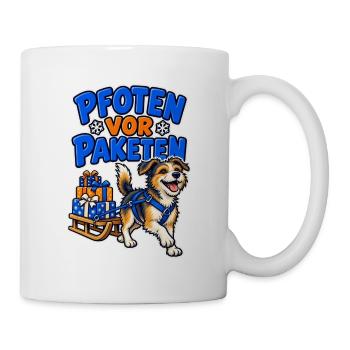 Pfoten vor Paketen – Hund im Weihnachtsmodus - Tasse - Weiß - Rechts