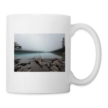 Nebliger Bergsee Waldlandschaft - Tasse - Weiß - Rechts