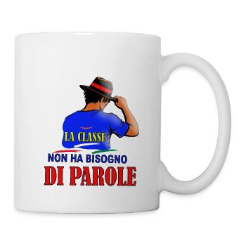 Wahre Klasse braucht keine Worte. Ein Design - Tasse - Weiß - Rechts