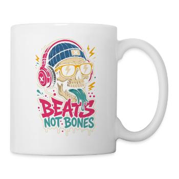 Totenkopf mit Kopfhörern – Beats Not Bones - Tasse - Weiß - Rechts