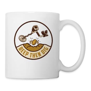 Piep und grabe – Metallerkennungsabzeichen - Tasse - Weiß - Rechts