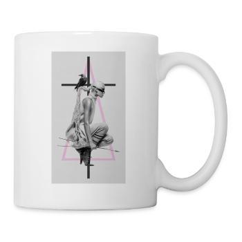 Modecollage mit Rabe und Dreieck - Tasse - Weiß - Rechts