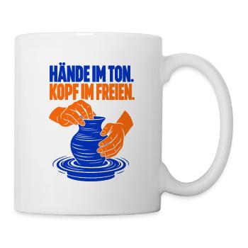 Hände im Ton. Kopf im Freien. – Töpfern - Tasse - Weiß - Rechts