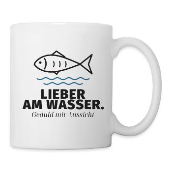 Lieber am Wasser – Fischmotiv - Tasse - Weiß - Rechts