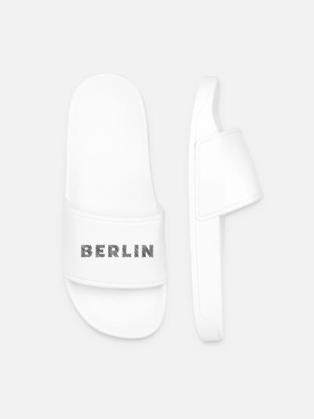 Berlin German Capital Hatching Letter - Men’s Pool Sliders - white