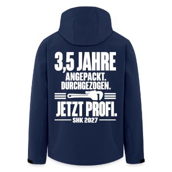 3,5 Jahre angepackt – SHK Profi 2027 - Recycelte Männer Softshell-Jacke von Stanley/Stella - Navy - Hinten - AI Model Male 185 light (185cm)