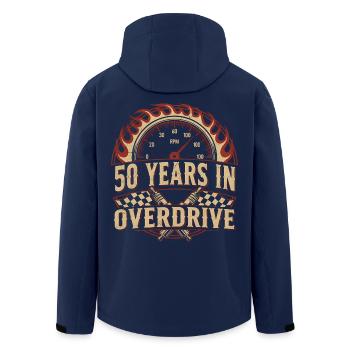 50 Jahre Überdrive - Recycelte Männer Softshell-Jacke von Stanley/Stella - Navy - Hinten - AI Model Male 185 light (185cm)