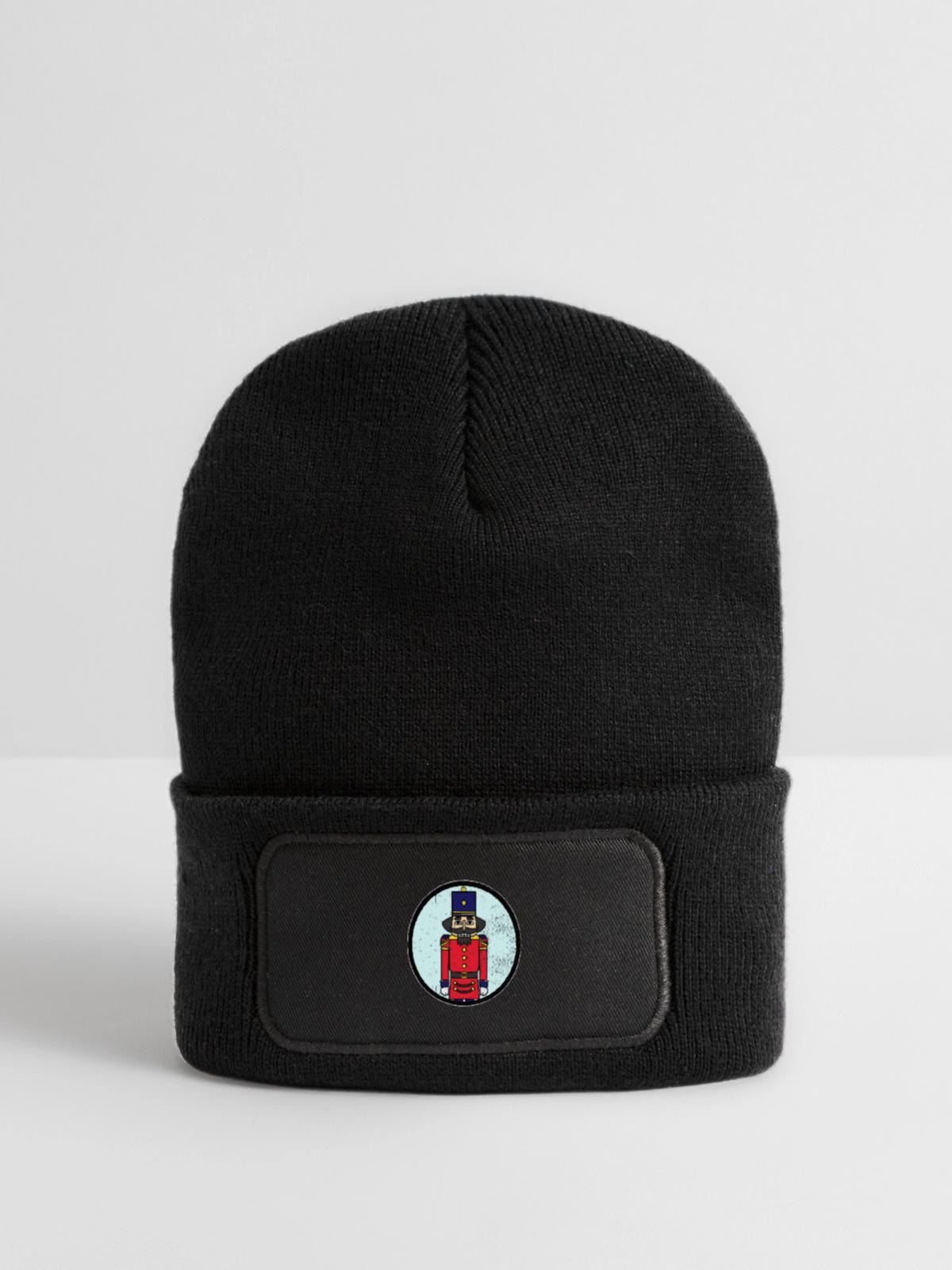 Fescher Nussknacker Weihnachtsmarkt - Recycelte Patch Beanie - Schwarz - Vorne