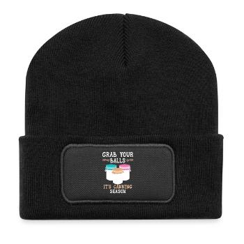 Schnappt euch eure Eier, es ist Konservierungssais - Recycelte Patch Beanie - Schwarz - Vorne
