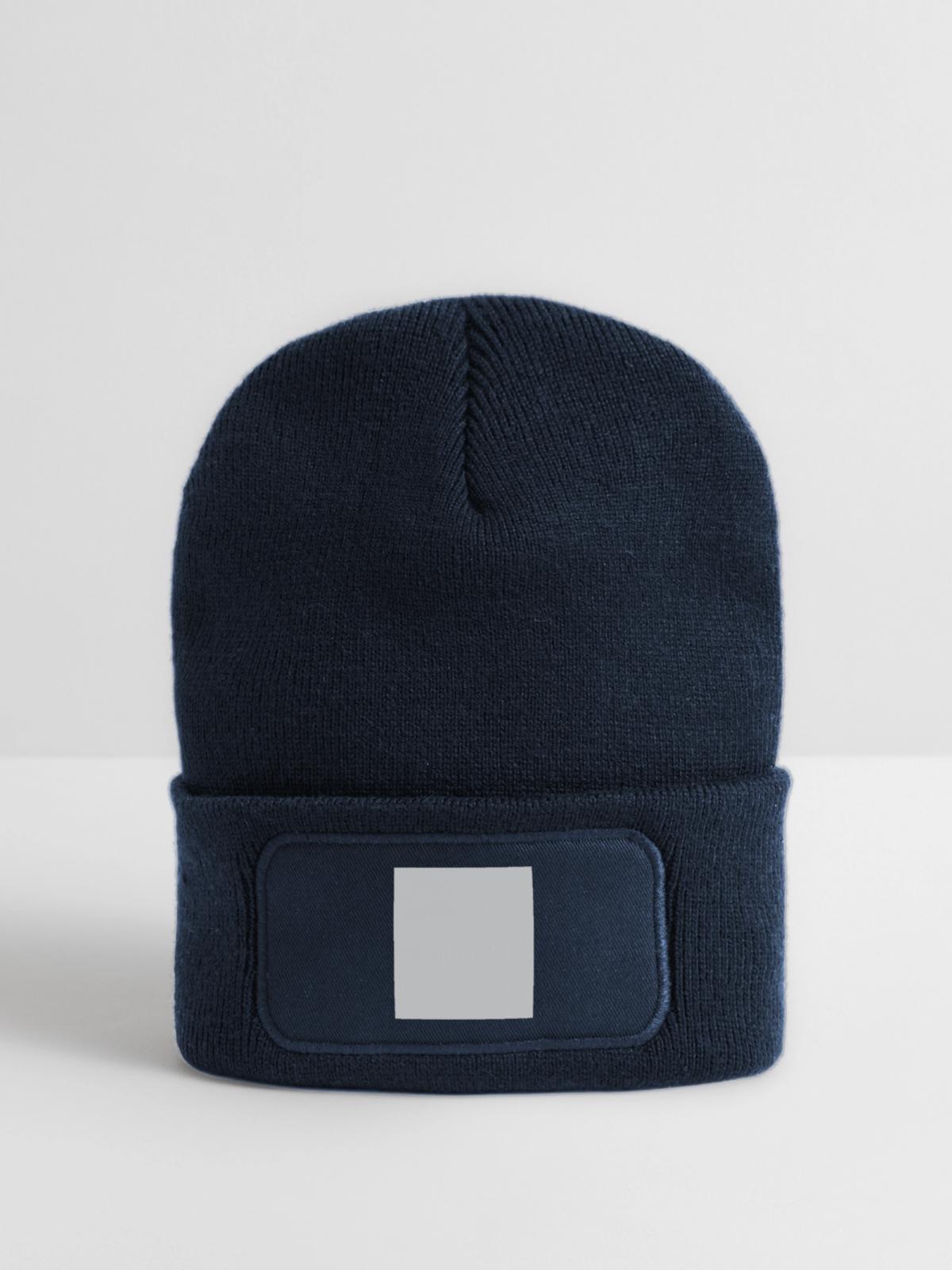 Quatrat in Grau - Recycelte Patch Beanie - French Navy - Vorne