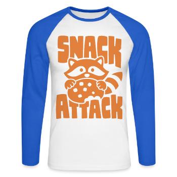 Waschbär mit Keks – Snack Attack - Unisex Baseballshirt langarm - Weiß/Royalblau - Vorne - Nik (191cm)