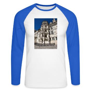 Treppe der Burg von Blois - Unisex Baseballshirt langarm - Weiß/Royalblau - Vorne - Nik (191cm)