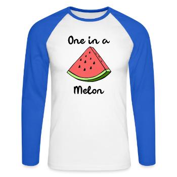 One In A Melon Eins In Einer Melone Wortspiel - Unisex Baseballshirt langarm - Weiß/Royalblau - Vorne - Nik (191cm)