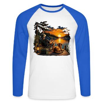 Fisherman's Sunset – Mensch und Hund - Unisex Baseballshirt langarm - Weiß/Royalblau - Vorne - Nik (191cm)