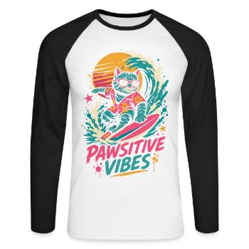 Surfende Katze – Pawsitive Vibes - Unisex Baseballshirt langarm - Weiß/Schwarz - Vorne - Nik (191cm)