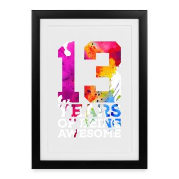 13 ANS D’ÊTRE GÉNIAL 13E ANNIVERSAIRE - Affiche encadrée (27 × 37 cm) - noir - Devant