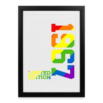 FIERTÉ DU 59E ANNIVERSAIRE QUEER ARC-EN-CIEL 1967 - Affiche encadrée (27 × 37 cm) - noir - Devant