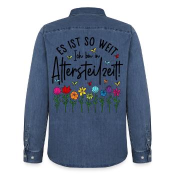Es ist soweit Ich bin in Altersteilzeit - Blumen - Männer Jeanshemd Organic von Stanley/Stella - verwaschenes Mittelblau  - Hinten - AI Model Male 185 light (185cm)