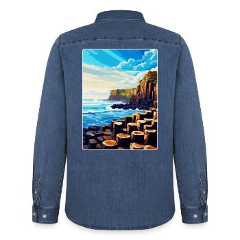 Giant Causeway Irland Uk Reise Poster Souvenir - Männer Jeanshemd Organic von Stanley/Stella - verwaschenes Mittelblau  - Hinten - AI Model Male 185 light (185cm)