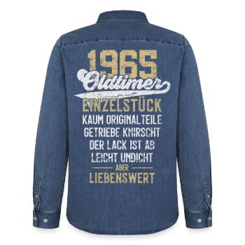 LUSTIG 61. GEBURTSTAG OLDTIMER 1965 EINZELSTÜCK - Männer Jeanshemd Organic von Stanley/Stella - verwaschenes Mittelblau  - Hinten - AI Model Male 185 light (185cm)