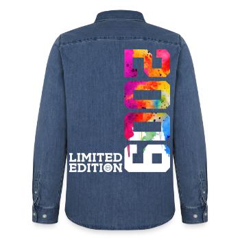 17. GEBURTSTAG LIMITED EDITION 2009 - Männer Jeanshemd Organic von Stanley/Stella - verwaschenes Mittelblau  - Hinten - AI Model Male 185 light (185cm)