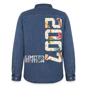 ÉDITION LIMITÉE 2007 19 ANS DE GLACE 19E ANNIVERSAIRE - Chemise en denim homme bio Stanley/Stella - bleu moyen délavé  - Dos - AI Model Male 185 light (185cm)