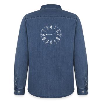 Horloge romaine - Chemise en denim homme bio Stanley/Stella - bleu moyen délavé  - Dos - AI Model Male 185 light (185cm)