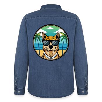 Cao De Castro Laboreiro Hunderasse Cartoon Strand - Männer Jeanshemd Organic von Stanley/Stella - verwaschenes Mittelblau  - Hinten - AI Model Male 185 light (185cm)