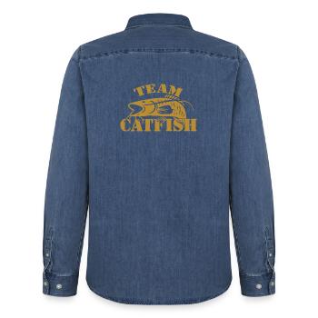 Welsangler Sportfischer - Männer Jeanshemd Organic von Stanley/Stella - verwaschenes Mittelblau  - Hinten - AI Model Male 185 light (185cm)