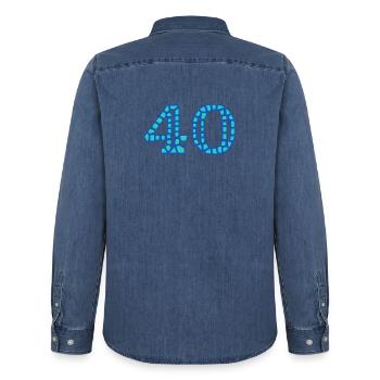40. 40 ANS. 40e ANNIVERSAIRE. ANNIVERSAIRE 40 ANS. - Chemise en denim homme bio Stanley/Stella - bleu moyen délavé  - Dos - AI Model Male 185 light (185cm)