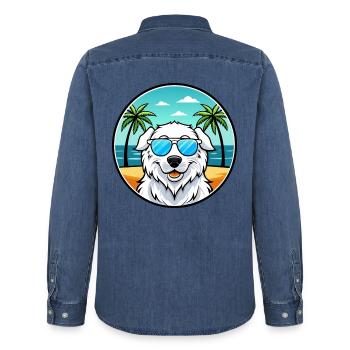 Kuvasz Ungarische Hunderasse Cartoon Sonnenbrille Strand - Männer Jeanshemd Organic von Stanley/Stella - verwaschenes Mittelblau  - Hinten - AI Model Male 185 light (185cm)