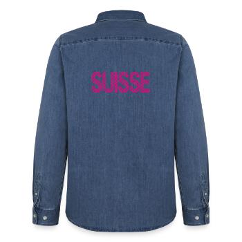 SUISSE. PAYS. GENEVE. HUMOUR. DRAPEAU. GENEVE - Chemise en denim homme bio Stanley/Stella - bleu moyen délavé  - Dos - AI Model Male 185 light (185cm)
