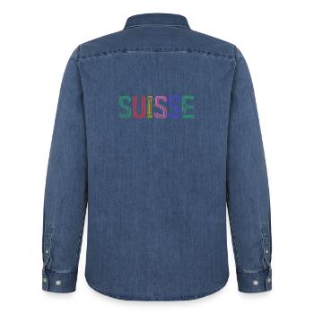 SUISSE. PAYS. GENEVE. HUMOUR. DRAPEAU. GENEVE - Chemise en denim homme bio Stanley/Stella - bleu moyen délavé  - Dos - AI Model Male 185 light (185cm)