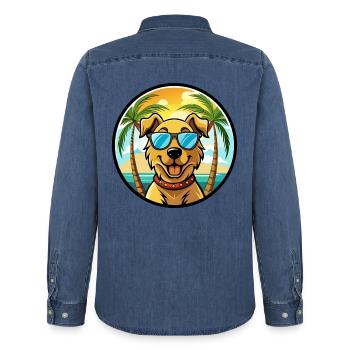 Chesapeake Bay Retriever Hunderasse Cartoon Beach - Männer Jeanshemd Organic von Stanley/Stella - verwaschenes Mittelblau  - Hinten - AI Model Male 185 light (185cm)