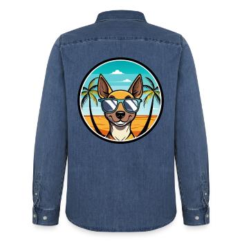 Spielzeug Manchester Terrier Hunderasse Cartoon Strand - Männer Jeanshemd Organic von Stanley/Stella - verwaschenes Mittelblau  - Hinten - AI Model Male 185 light (185cm)