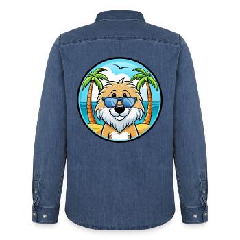 Friesische Wasserhundrasse Cartoon Sonnenbrille Strand - Männer Jeanshemd Organic von Stanley/Stella - verwaschenes Mittelblau  - Hinten - AI Model Male 185 light (185cm)