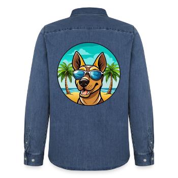 Finnischer Jagdhund Rasse Cartoon Sonnenbrille Strand - Männer Jeanshemd Organic von Stanley/Stella - verwaschenes Mittelblau  - Hinten - AI Model Male 185 light (185cm)