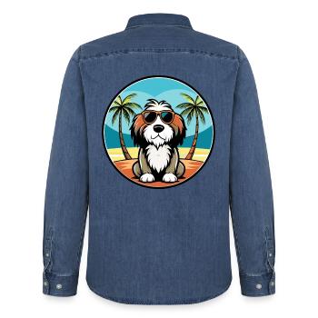 Basset Griffon Vendéen Hunderasse Cartoon Beach - Männer Jeanshemd Organic von Stanley/Stella - verwaschenes Mittelblau  - Hinten - AI Model Male 185 light (185cm)