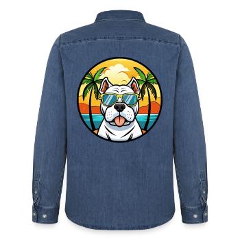 Amerikanische Bulldogge Rasse Cartoon Sonnenbrille Strand - Männer Jeanshemd Organic von Stanley/Stella - verwaschenes Mittelblau  - Hinten - AI Model Male 185 light (185cm)