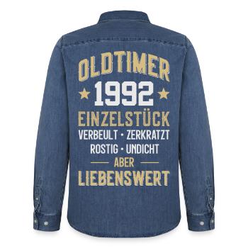LUSTIG 34. GEBURTSTAG OLDTIMER 1992 EINZELSTÜCK - Männer Jeanshemd Organic von Stanley/Stella - verwaschenes Mittelblau  - Hinten - AI Model Male 185 light (185cm)