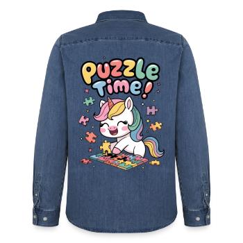 C’est l’heure des puzzles ! - Chemise en denim homme bio Stanley/Stella - bleu moyen délavé  - Dos - AI Model Male 185 light (185cm)
