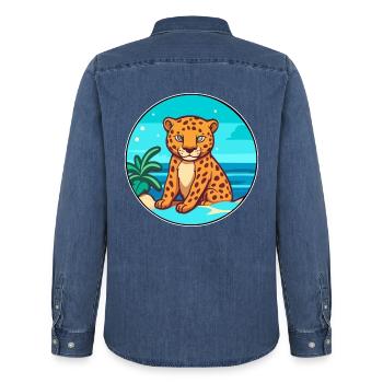 Jaguar Aquarell Karikatur Kawaii Clipart Tier - Männer Jeanshemd Organic von Stanley/Stella - verwaschenes Mittelblau  - Hinten - AI Model Male 185 light (185cm)
