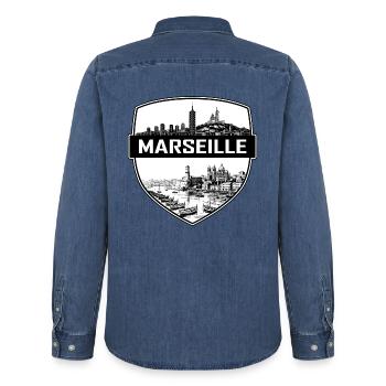 Marseille Frankreich Schildwappen Vieux-Port Geschenk - Männer Jeanshemd Organic von Stanley/Stella - verwaschenes Mittelblau  - Hinten - AI Model Male 185 light (185cm)