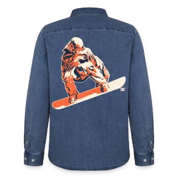 Snowboarder im Sprung – Retro Stil - Männer Jeanshemd Organic von Stanley/Stella - verwaschenes Mittelblau  - Hinten - AI Model Male 185 light (185cm)
