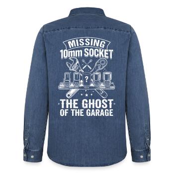 Missing 10mm Socket Ghost - Männer Jeanshemd Organic von Stanley/Stella - verwaschenes Mittelblau  - Hinten - AI Model Male 185 light (185cm)