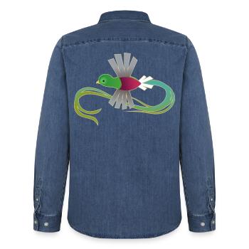 Prachtvolles Quetzal – Heil dem Schwanz - Männer Jeanshemd Organic von Stanley/Stella - verwaschenes Mittelblau  - Hinten - AI Model Male 185 light (185cm)