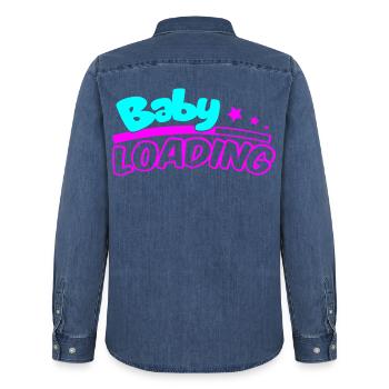 Baby Loading Neon Logo - Männer Jeanshemd Organic von Stanley/Stella - verwaschenes Mittelblau  - Hinten - AI Model Male 185 light (185cm)