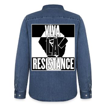 Viva La Resistance (Version 2) - Männer Jeanshemd Organic von Stanley/Stella - verwaschenes Mittelblau  - Hinten - AI Model Male 185 light (185cm)