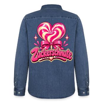 Zuckerschnute Y2K - Männer Jeanshemd Organic von Stanley/Stella - verwaschenes Mittelblau  - Hinten - AI Model Male 185 light (185cm)