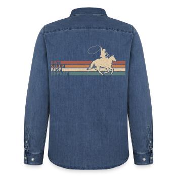 Eat Sleep Ride Repeat Cowboy Rodeo Western Stil - Männer Jeanshemd Organic von Stanley/Stella - verwaschenes Mittelblau  - Hinten - AI Model Male 185 light (185cm)
